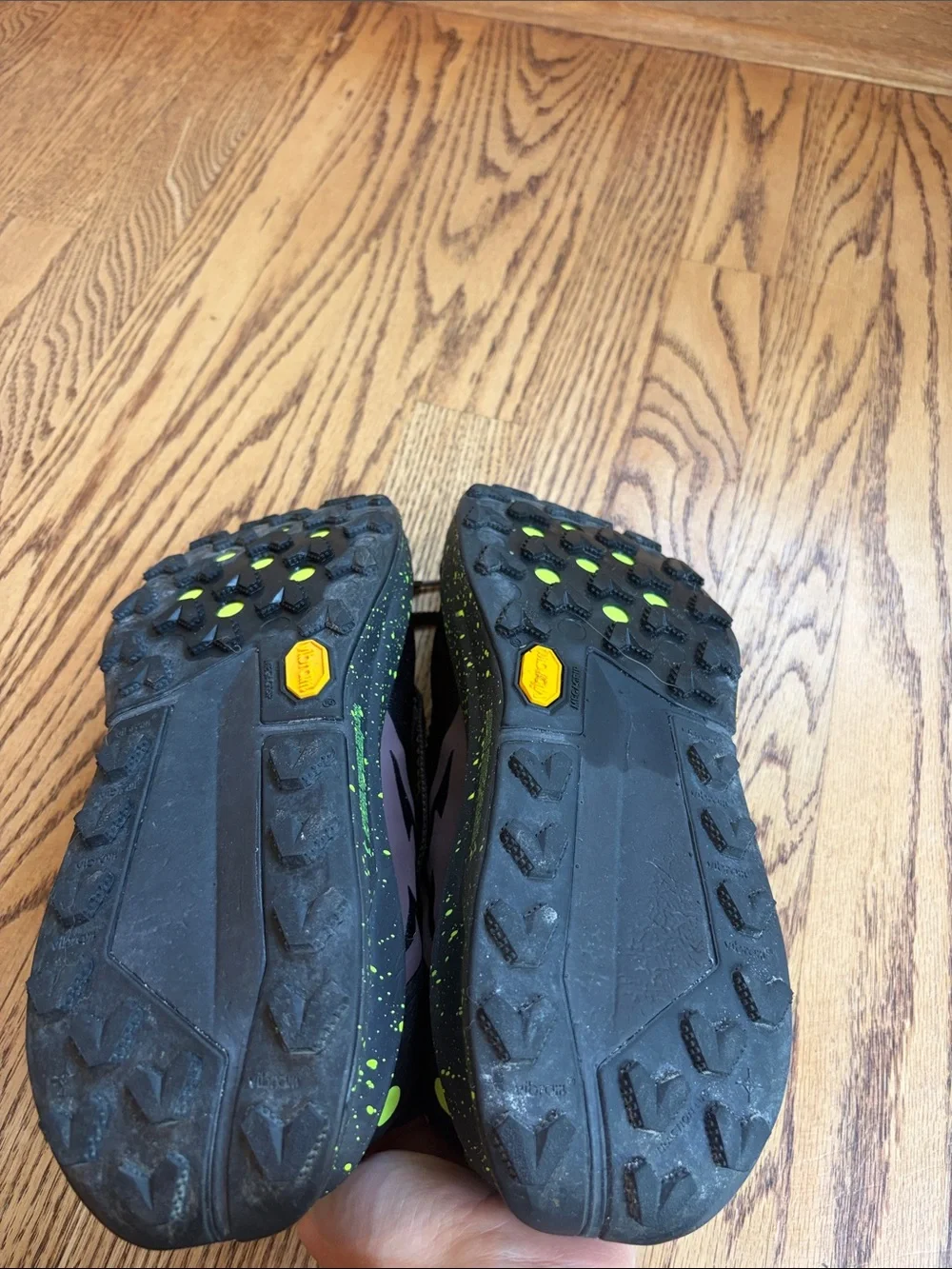 Nike Zegama 2 trail running shoes men’s 9